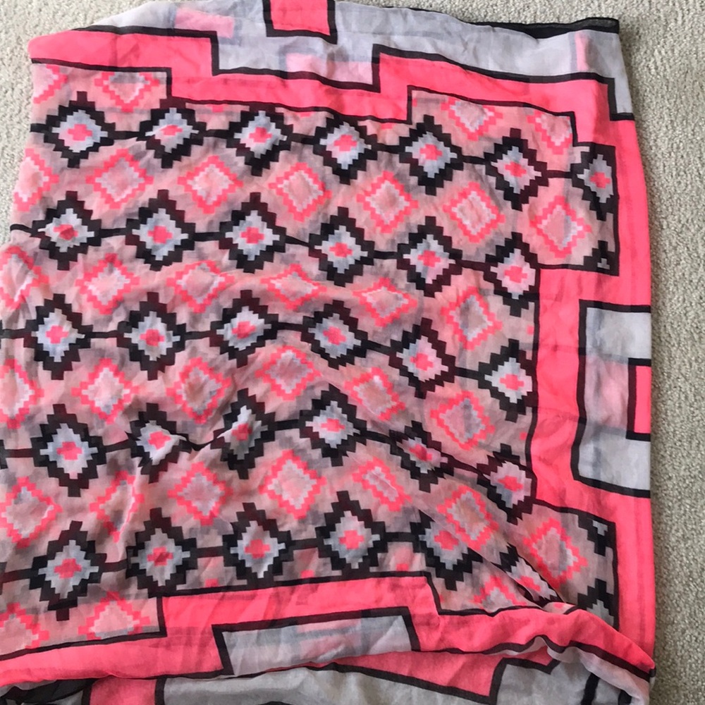 Pink Aztec Scarf - Picture 2 of 2